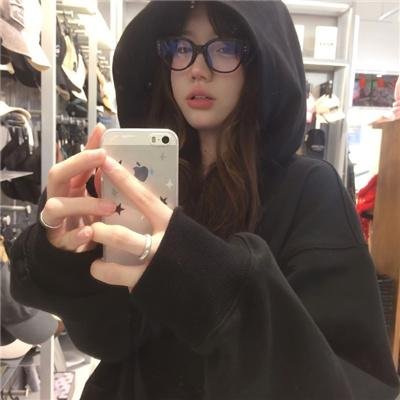 50英尺高的女人